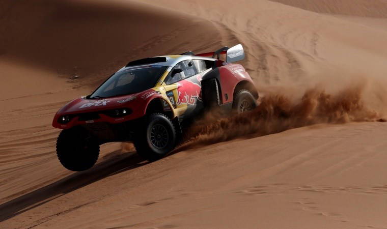 Dakar Rallisi'nin 4. etabında gülen taraf Sebastien Loeb oldu!