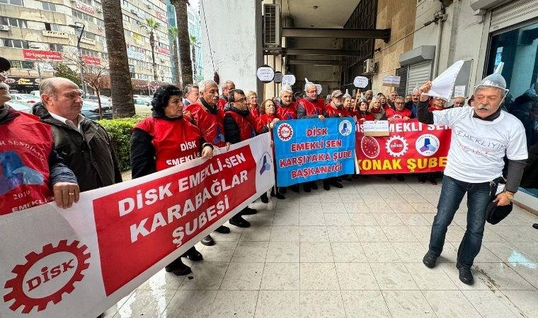 Emeklilerden hunili eylem: Geçim derdi bizi delirtti!