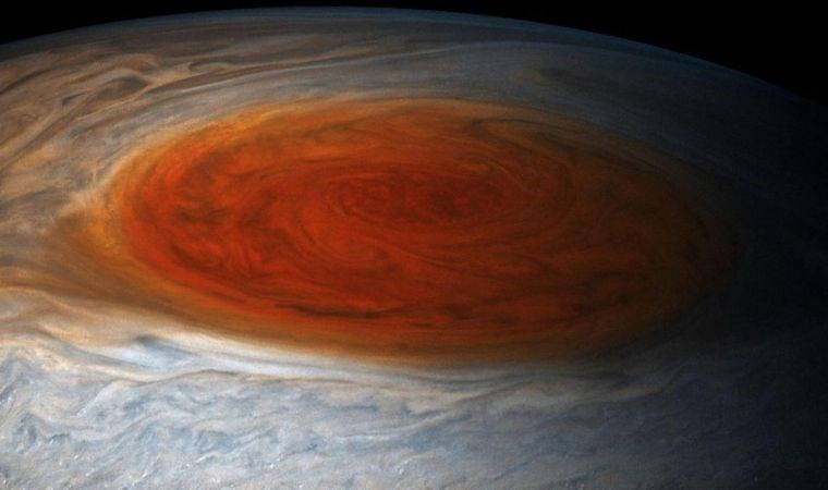Dünya'yı yutacak kadar büyük Jüpiter fırtınası NASA'yı şoke etti