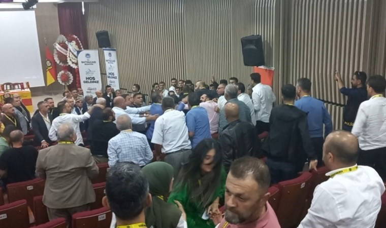 Polisler müdahale etti...