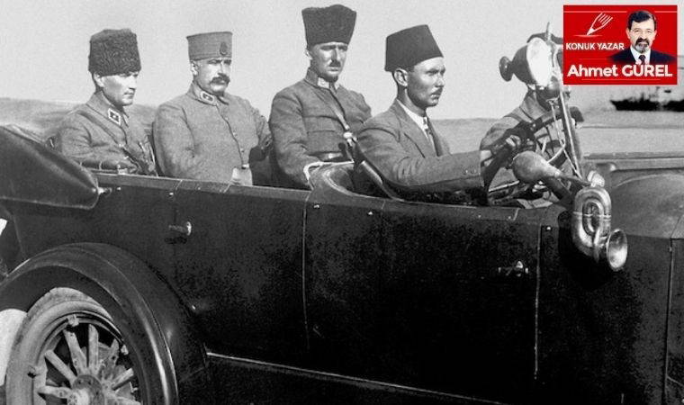 Muzaffer Komutan, Belkahve’de İzmir’i ve ordusunu izliyor