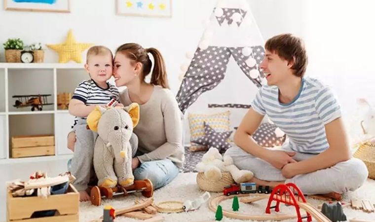 Eğlenceli oyunlarla bebeğinizin yeteneklerini keşfedin: Bebeğinizin gelişimini destekleyen 4 keyifli oyun