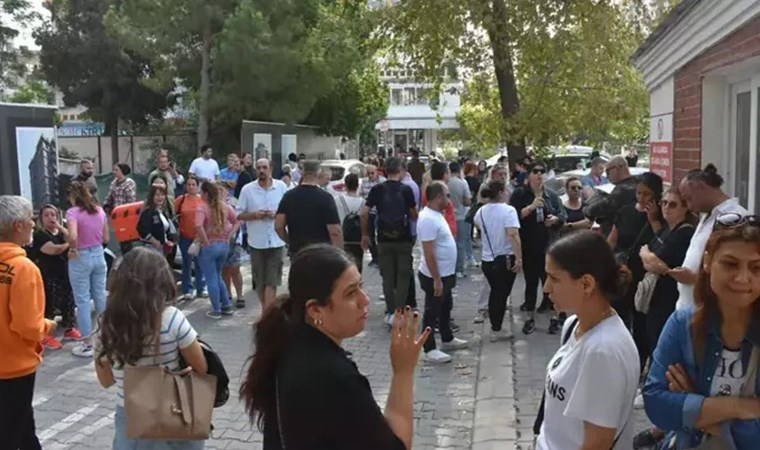 Veliler ayağa kalkmıştı...