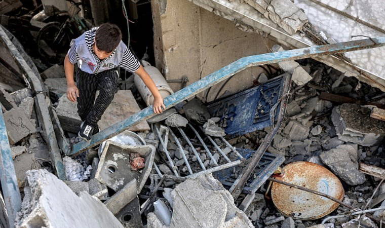 İsrail, BM okulunu vurdu: Çok sayıda ölü var!