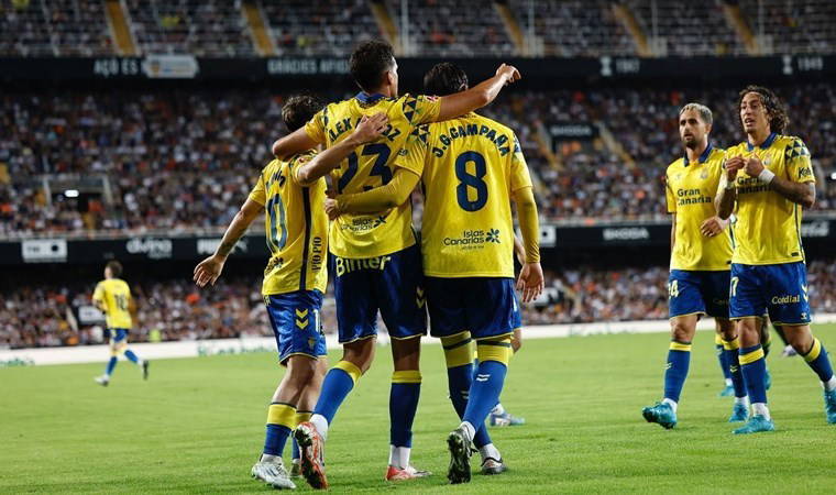 Valencia 10 kişi kaldı: 5 gollü düelloda kazanan Las Palmas!