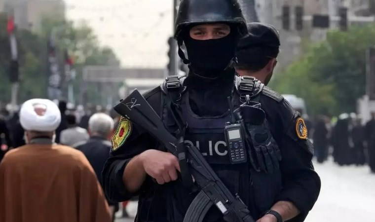 İran'da terör alarmı: 10 asker öldürüldü!