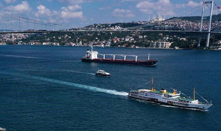 İstanbul Boğazı'nda gemi trafiği askıya alındı!