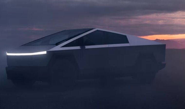 Tesla Cybertruck Türkiye'ye sergilenmek için geliyor