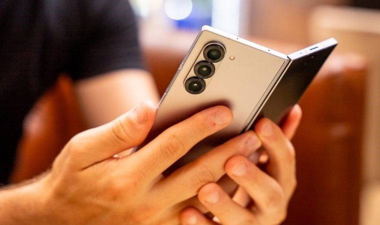 Samsung yeni bir akıllı telefon markası çıkartabilir