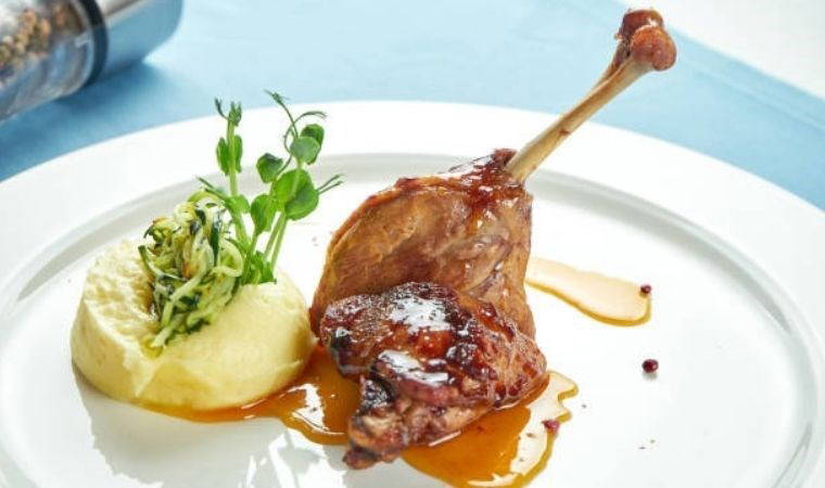 Fransız mutfağının enfes lezzeti: Confit De Canard tarifi