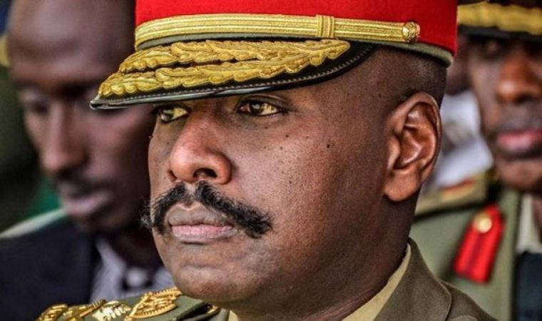 'Ya özür dilersin ya da ülkeyi terk edersin...'