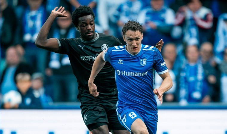 Futbol sahasında ender görülen anlar