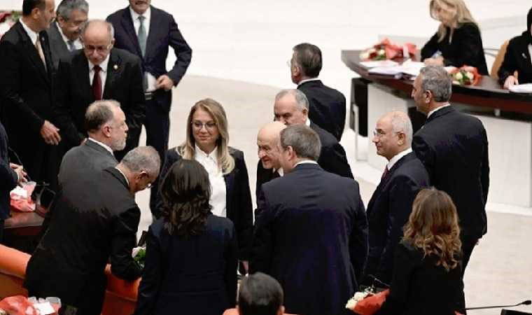 Uzmanlar, MHP ve DEM Parti selamlaşmasını ve siyasette normalleşme çıkışlarını yorumladı