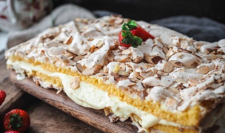 Soğuk iklimden gelen enfes lezzet: Norveç keki "Kvæfjordkake" tarifi