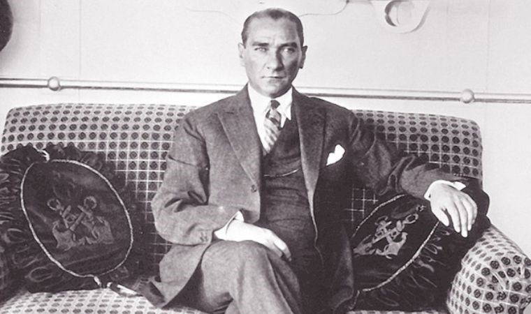 Ünlü isimlerin '10 Kasım Atatürk'ü Anma Günü' paylaşımları