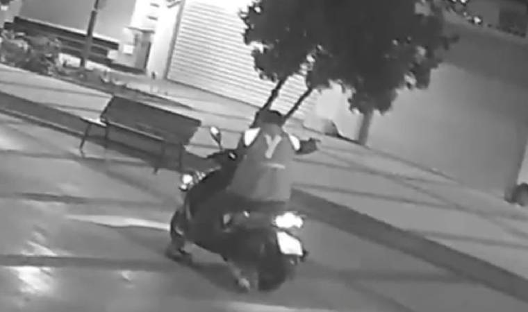 İzmir'de İki perdeci dükkanı kurşunlandı: Tehdit edilip, para istenmiş!