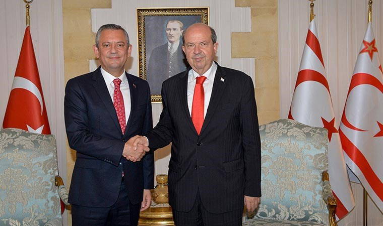 Özel, KKTC'de Tatar'la görüştü