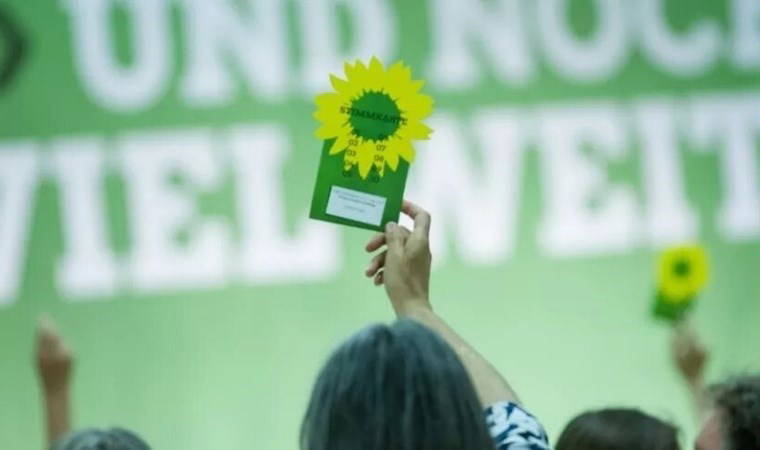 Almanya'da Yeşillerin başbakan adayı belli oldu