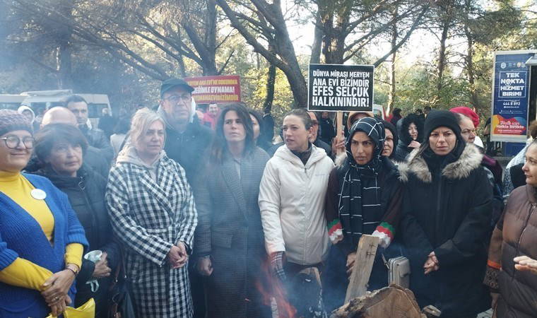 Efes Selçuk'ta 'Meryem Ana' nöbeti...