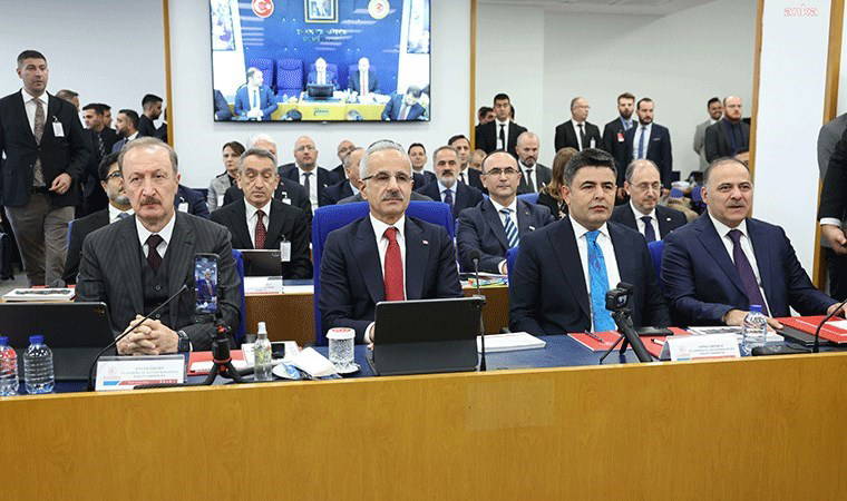 ‘Milletin kanını emdiniz’