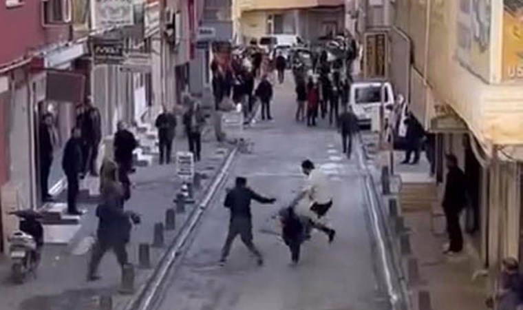 Ortalık savaş alanına döndü! Mardin'de iki grup arasında 'sopalı' kavga: 4 yaralı