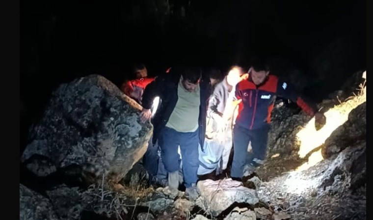 Siirt'te feci kaza... Öğretmen öldü, 2 kişi yaralandı!