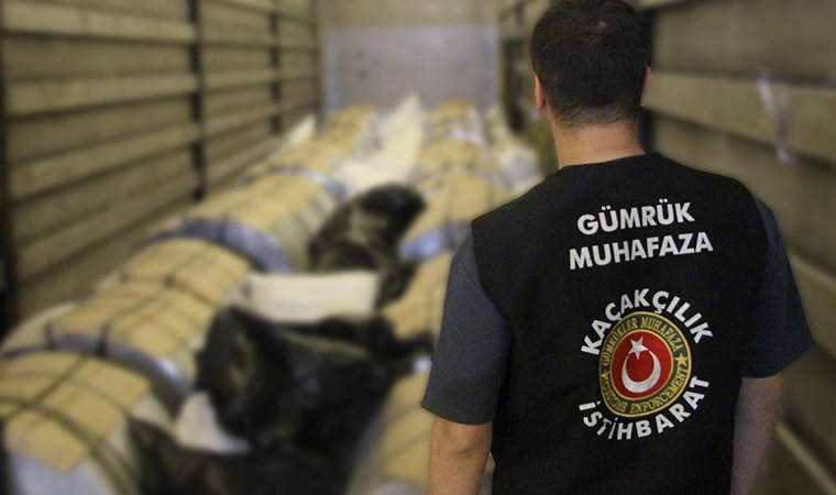 İstanbul’da 30 milyon liralık 'kaçakçılık' operasyonu: Yüzlerce tekerlek ve jant ele geçirildi!