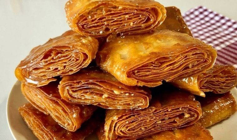 Adana'nın şerbetli lezzeti: Karakuş tatlısı tarifi