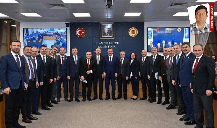 Virgül elletmediler