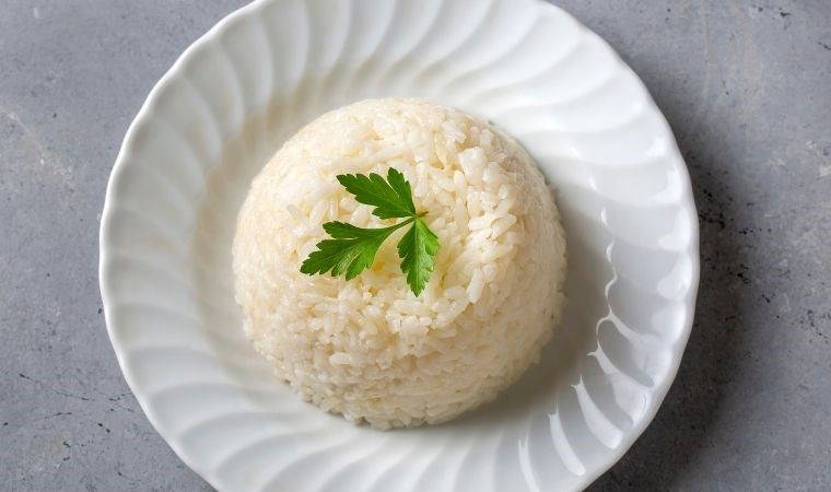 Tam kıvamında tane tane pirinç pilavı tarifi