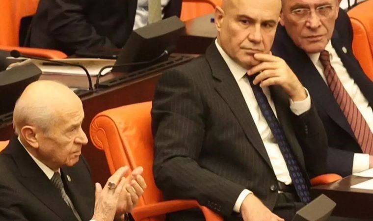 Dervişoğlu, o fotoğraf için konuştu: Bahçeli'nin alkışlayacağı biliniyordu, onun ne olduğunu iyi biliyoruz