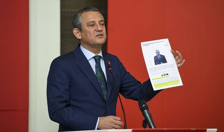 Özel'den AKP'lilere 'Trump' tepkisi: Türkiye Cumhuriyeti'nin cumhurbaşkanı bunu hak etmiyor