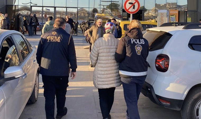 Müebbet hapis cezası alan şahıs AVM’de alışverişte yakalandı