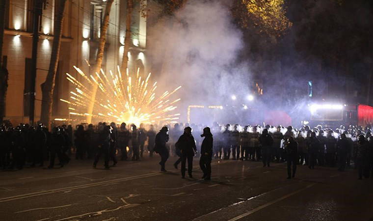 Şam-Kiev-Tiflis üçgeninde