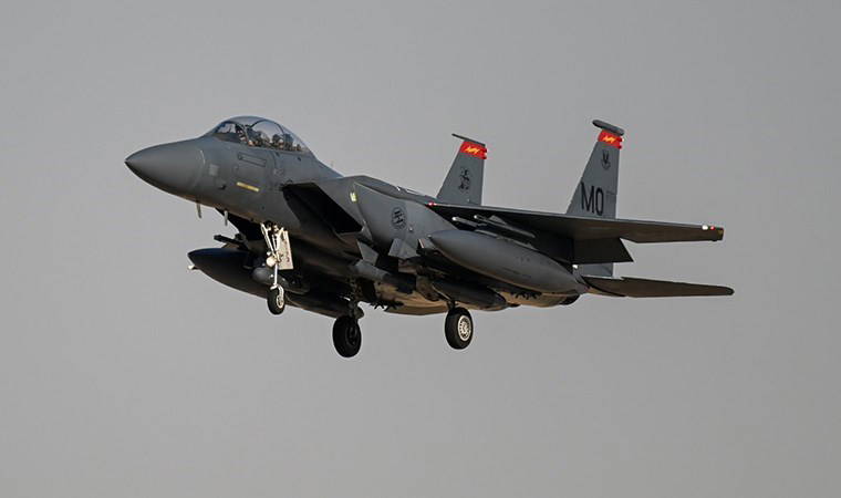 Deyrizor'da hava saldırısı