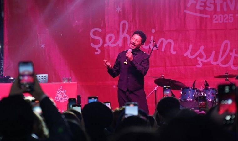 Yeni Yıl Festivali’nde Mansur Ark rüzgârı