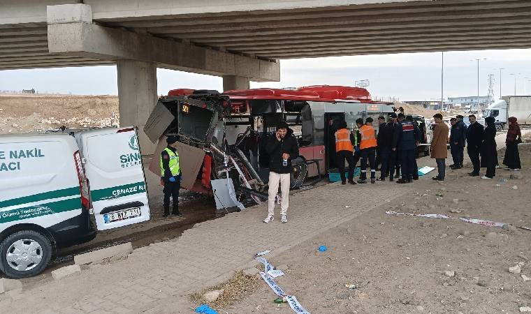 Ankara'da belediye otobüsü TIR'la çarpıştı: Ölü ve yaralı var!
