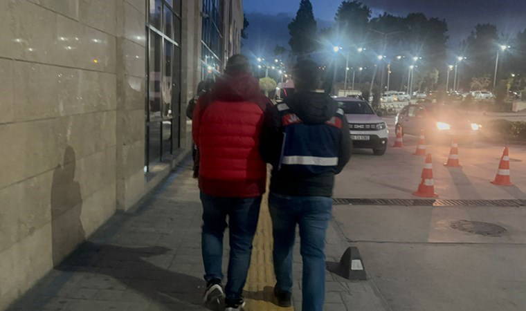 İki ilde operasyon: Sosyal medya paylaşımları üzerine 'terör propagandası' iddiasıyla gözaltına alındılar