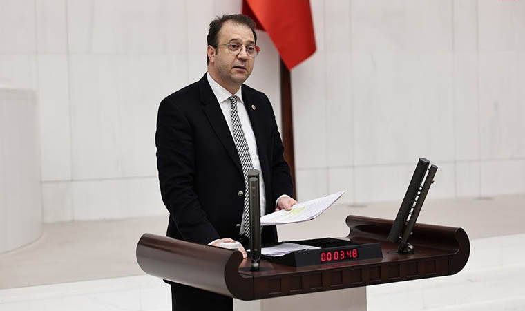 CHP Milletvekili İnan Akgün Alp, partiden kesin ihraç istemiyle disipline sevk edildi