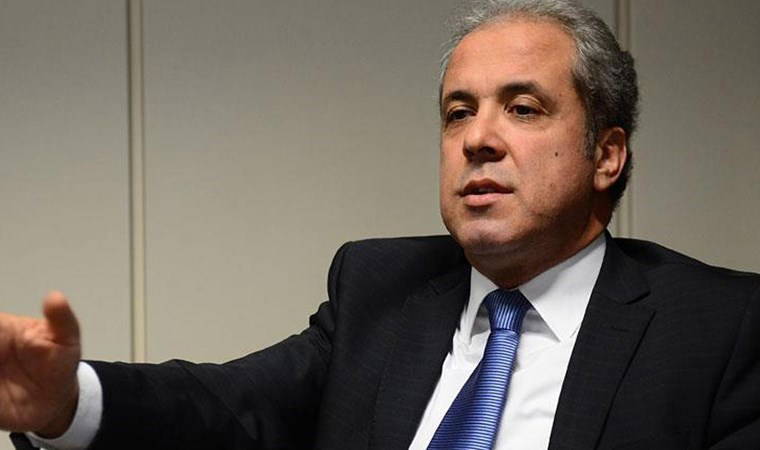 'Toplarken kepçe, dağıtırken kaşık...'