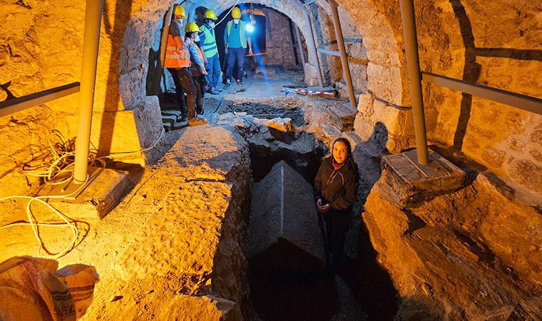 Aziz Nikolaos’un mezarı bulundu mu?