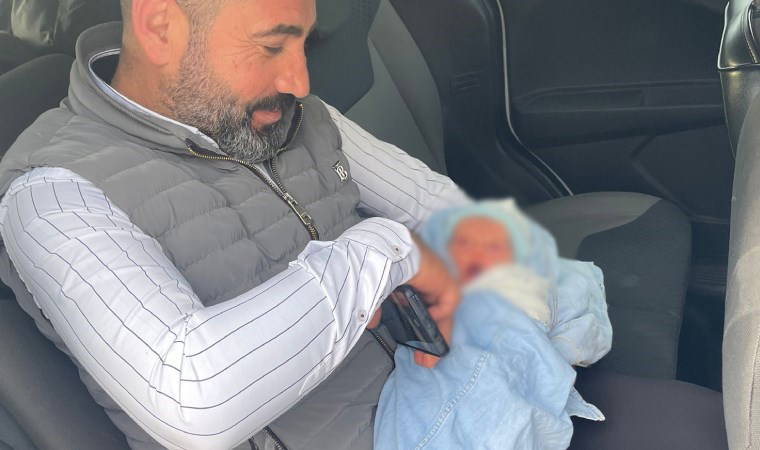 Mersin'de vicdanları sızlatan olay: Çöp konteynerinin yanında bebek bulundu