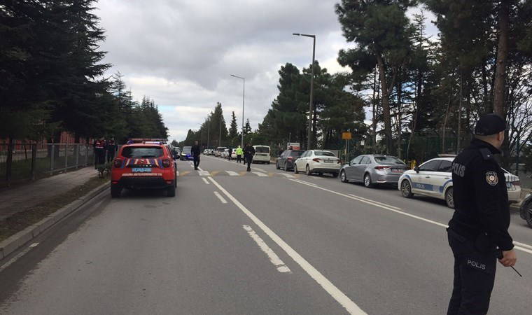 Son Dakika... Kocaeli'nde hareketli anlar: Fabrikayı basıp çalışanları rehin aldı!
