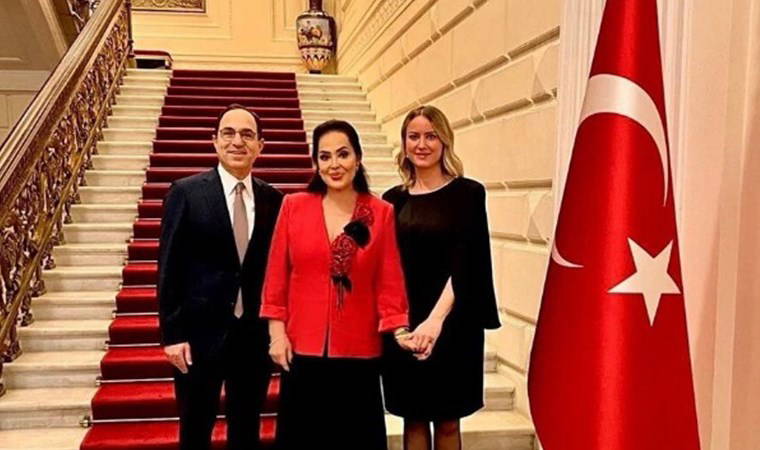 Türkan Şoray'ın Moskova ziyareti sürüyor: Sultan'a özel davet