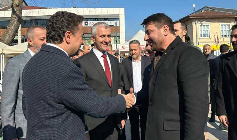 Ali Babacan, Yeniden Refah'ın Düzce adayı şarkıcı Davut Güloğlu'nu tanımadı: 'Sanatçı derken?'