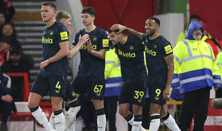 Newcastle deplasmanda 3 puanı 3 golle aldı!