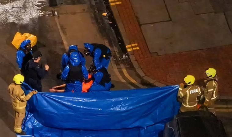 Otobüs şoförünü ve yolcuları 'asit' ile rehin aldı