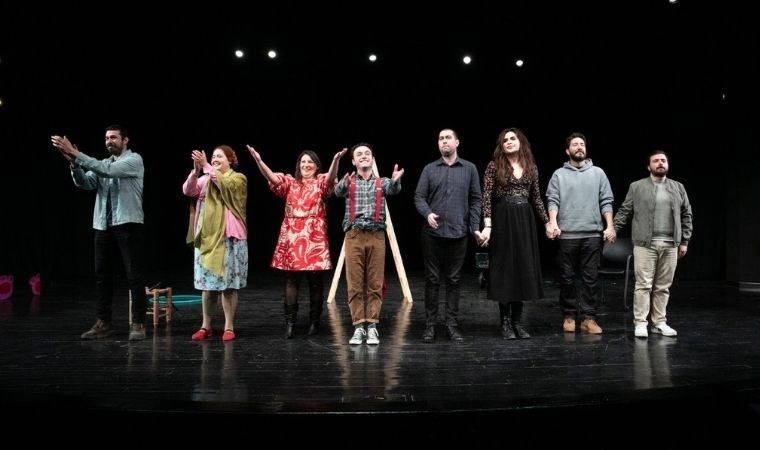 “Dikkat Nine Çıkabilir” prömiyerini yaptı