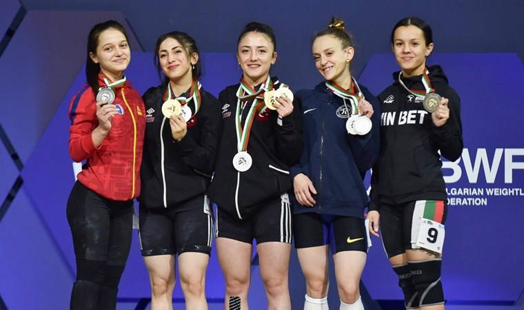Milli sporcular halterde Avrupa Şampiyonu! 3 altın 2 gümüş...