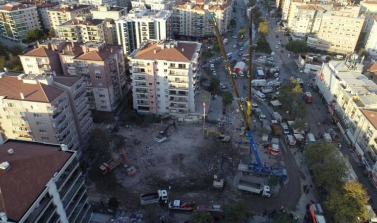 Depremde yıkılmıştı, tutuklu kalmamıştı...